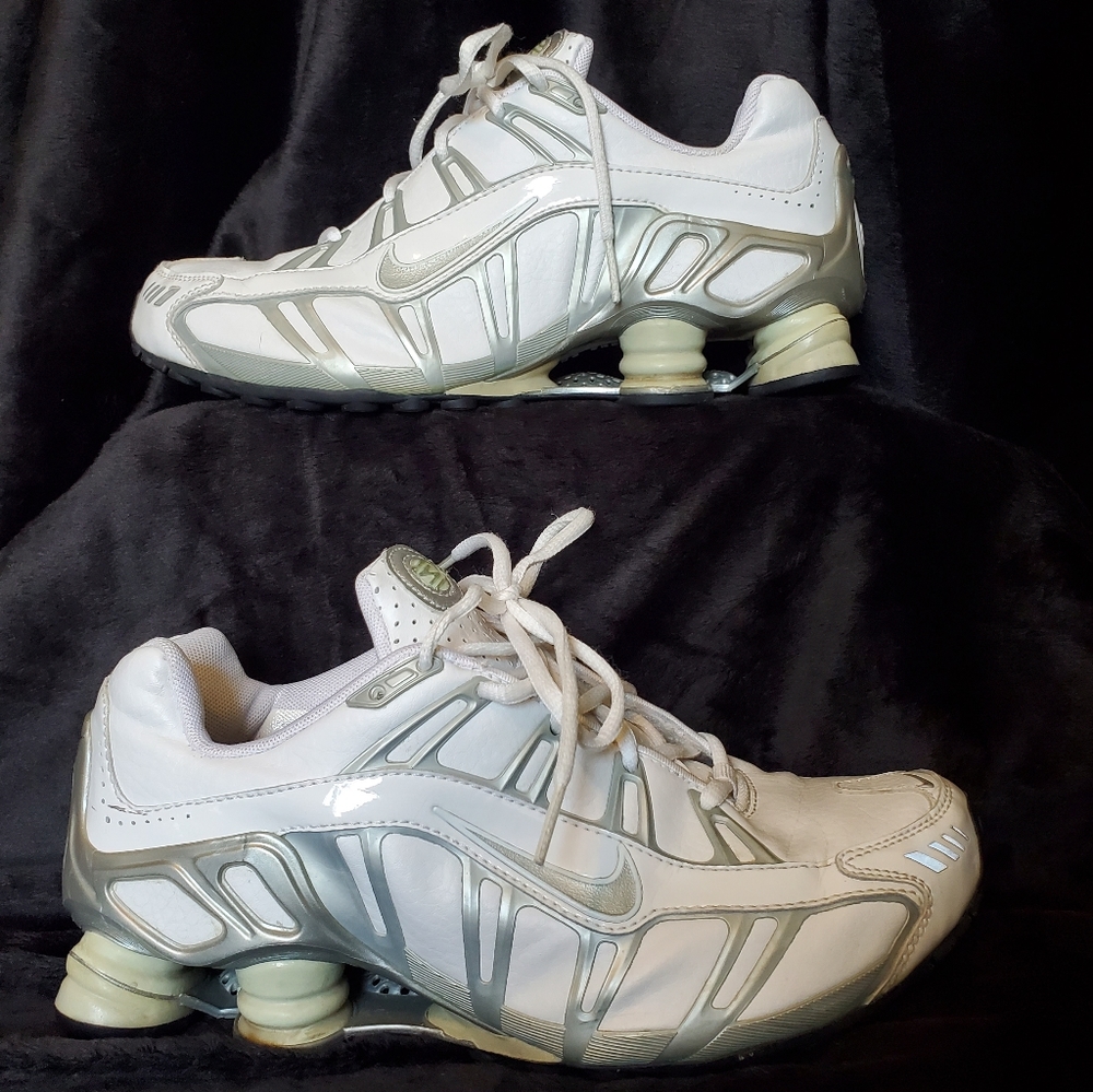 Used Womens Nike Shox NZ Turbo 3.2, size 7.5